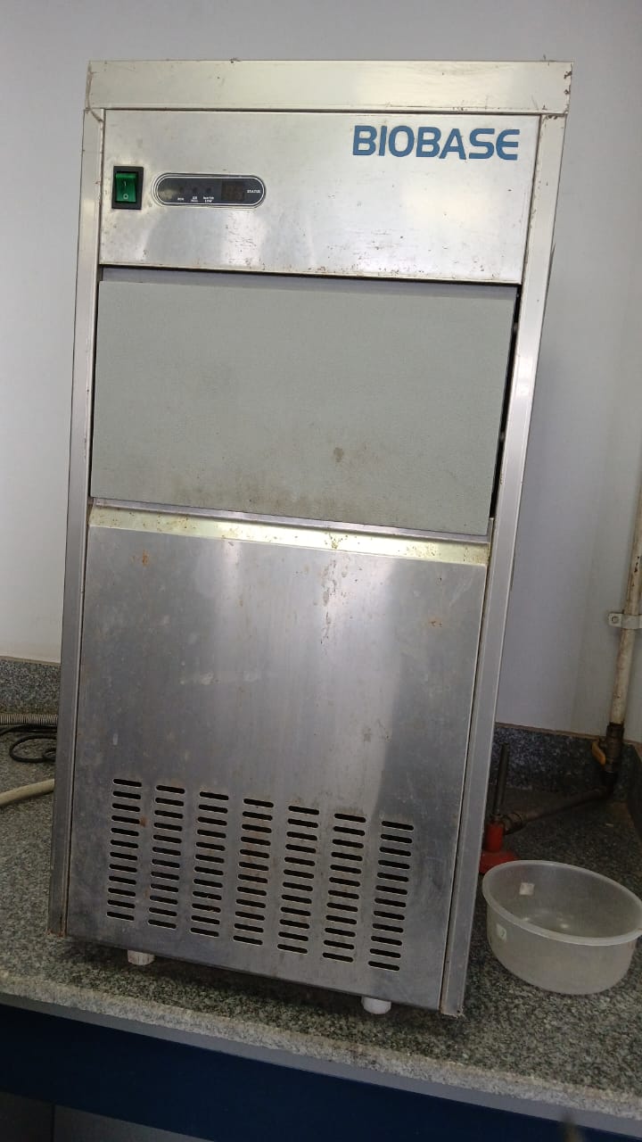 ICE Maker (Cruched ICE)